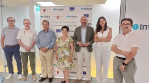 Representantes de la Fundacin Integra Digital y de la Real Academia de Medicina y Ciruga de la Regin de Murcia, en la firma del convenio de colaboracin