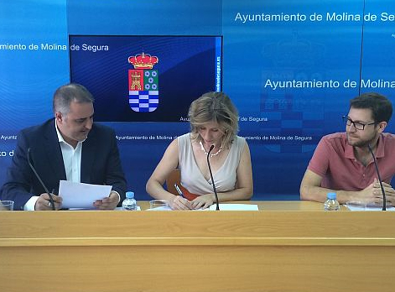 Firma de la adenda al convenio de afiliación a la Red CTnet. Molina de Segura