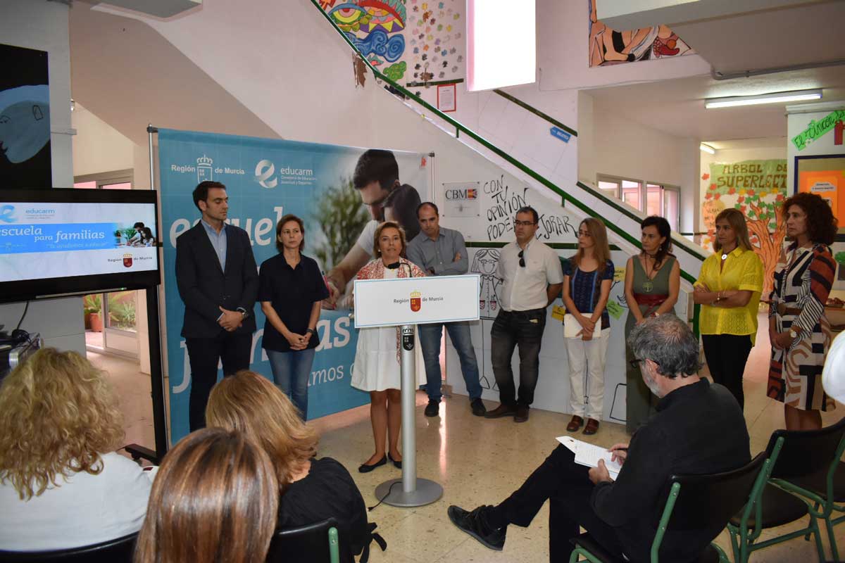 Escuela para Familias