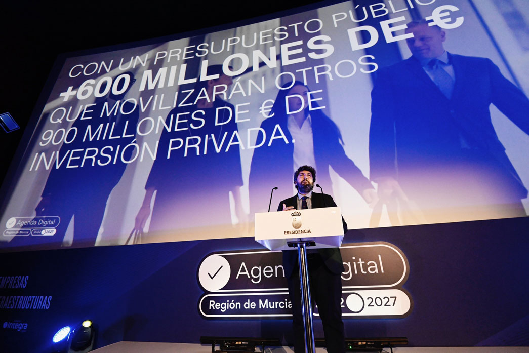 Fernando López Miras presenta la Agenda Digital 2022-2027