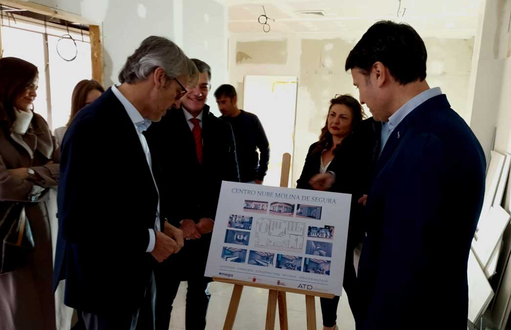 El consejero de Economa, Hacienda, Fondos Europeos y Transformacin Digital, Luis Alberto Marn, visita las obras del futuro Centro Nube de Molina de Segura 