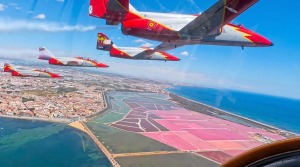 La aplicaci�n permite ver tanto la costa del Mar Menor como el resto de aviones desde el punto de vista de un piloto de la patrulla acrob�tica