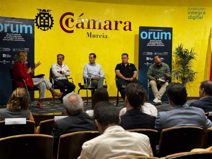 Mesa redonda 'La ciberseguridad como ventaja competitiva para las empresas'